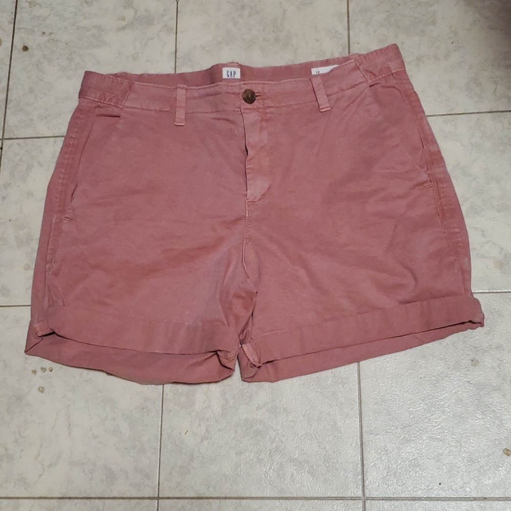 Gap salmon color shorts size 10